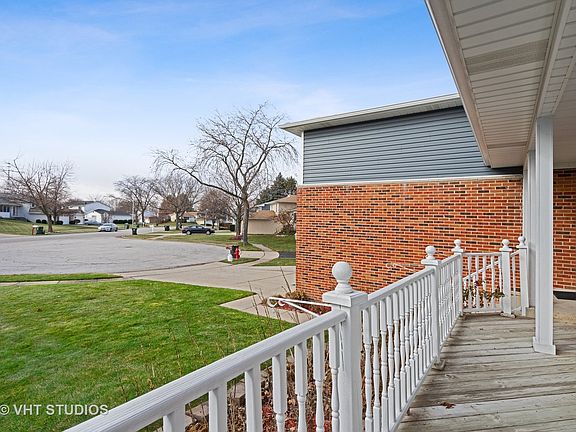 2nd image of 4105 Victoria Dr