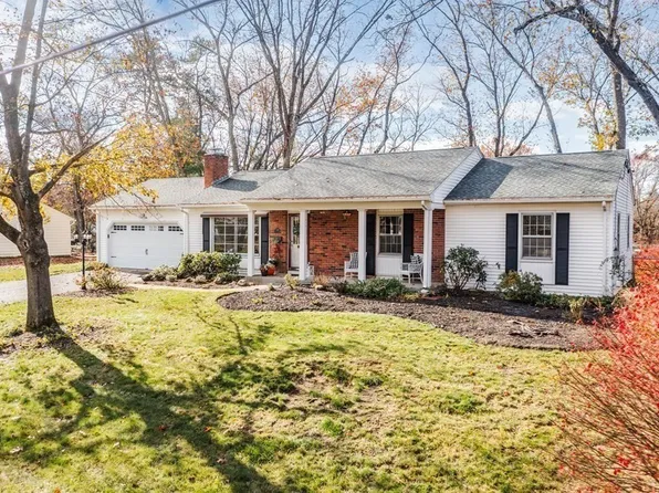 96 Dunsany Dr, Longmeadow, MA 01106