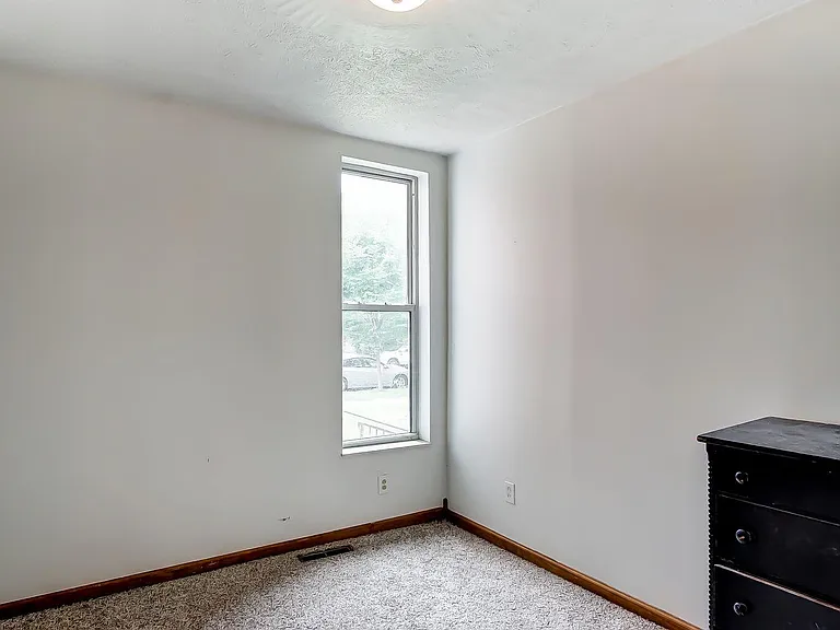 138 W 1st Ave — Photo 9