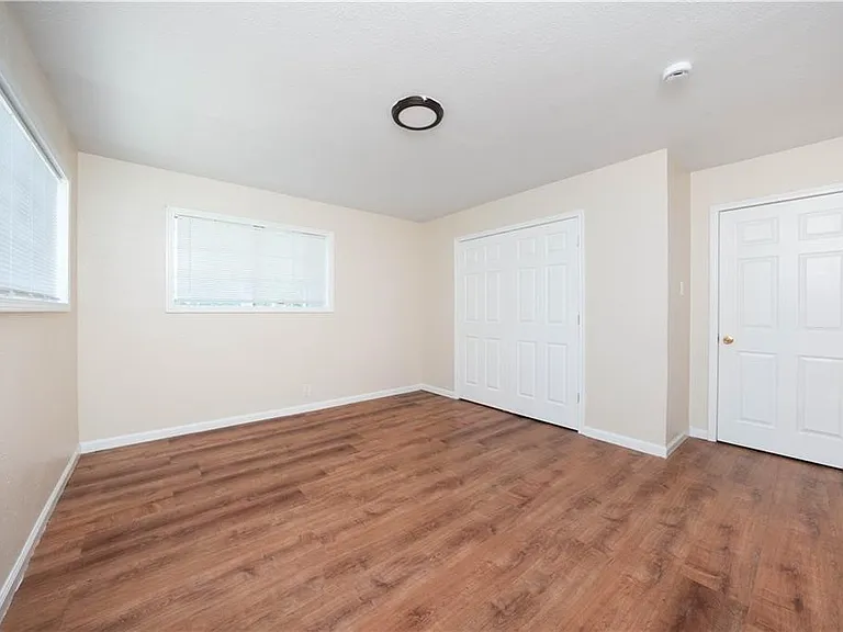 1217 Baywood Ln — Photo 15