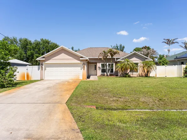 1649 SW Hampshire Lane, Port St Lucie, FL 34953