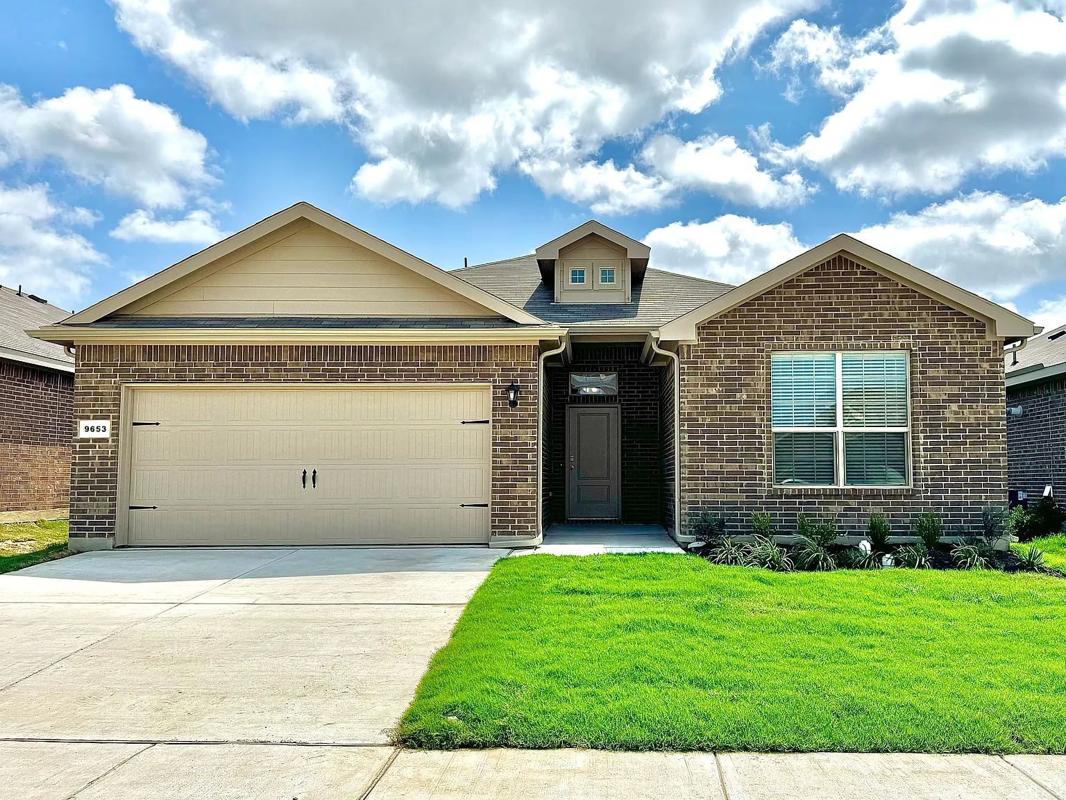 4 bed, 1773 sqft, $2,550 — Photo 1