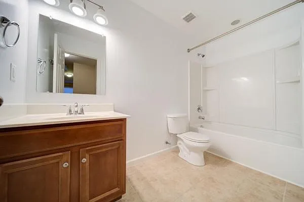 100 Sophie Ct — Photo 27