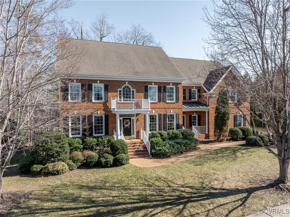 4001 Welby Dr, Midlothian, VA 23113