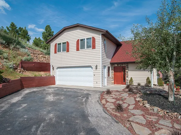 4816 Whispering Pines Dr, Rapid City, SD 57702