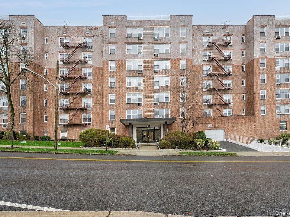 1st image of 1 Oakridge Place #1G
