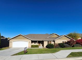 474 Charbonneau Dr, Richland, WA 99352