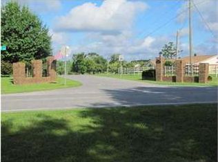 1960 Meander Cir, Cantonment, FL 32533