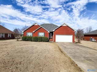 17767 Sewell Rd, Athens, AL 35614