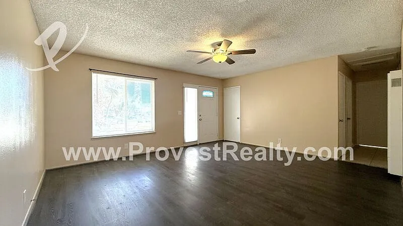 2 bed, 1.0 bath, 1080 sqft, $1,700 — Photo 4