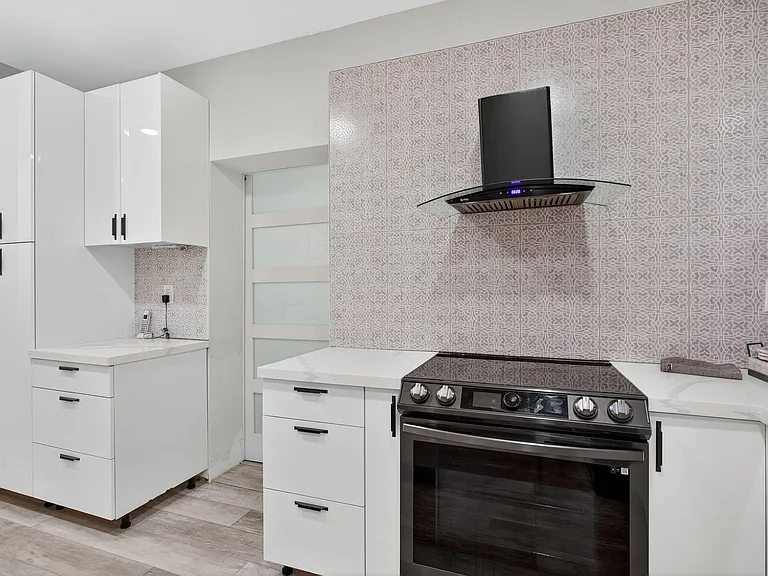 11910 Glenmore Dr #3 — Photo 10