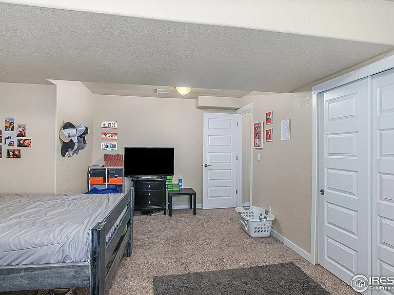 2869 Hydra Dr — Photo 8