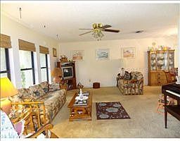 2nd image of 1610 Dogwood Ln