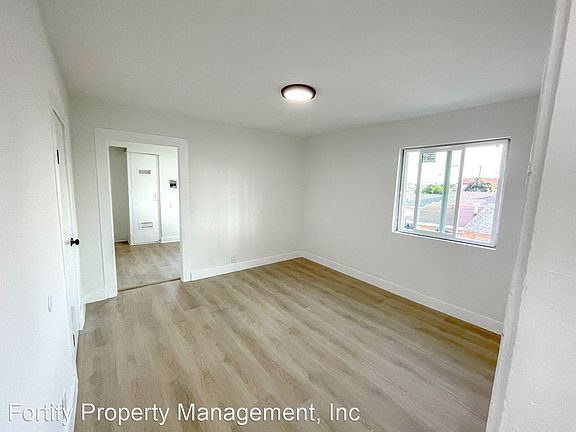 4th image of 11128 S Budlong Ave #11130-1/2