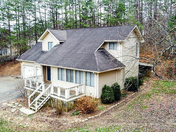 3rd image of 71 Renee St
