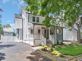 14 Walnut St, Rutherford, NJ 07070