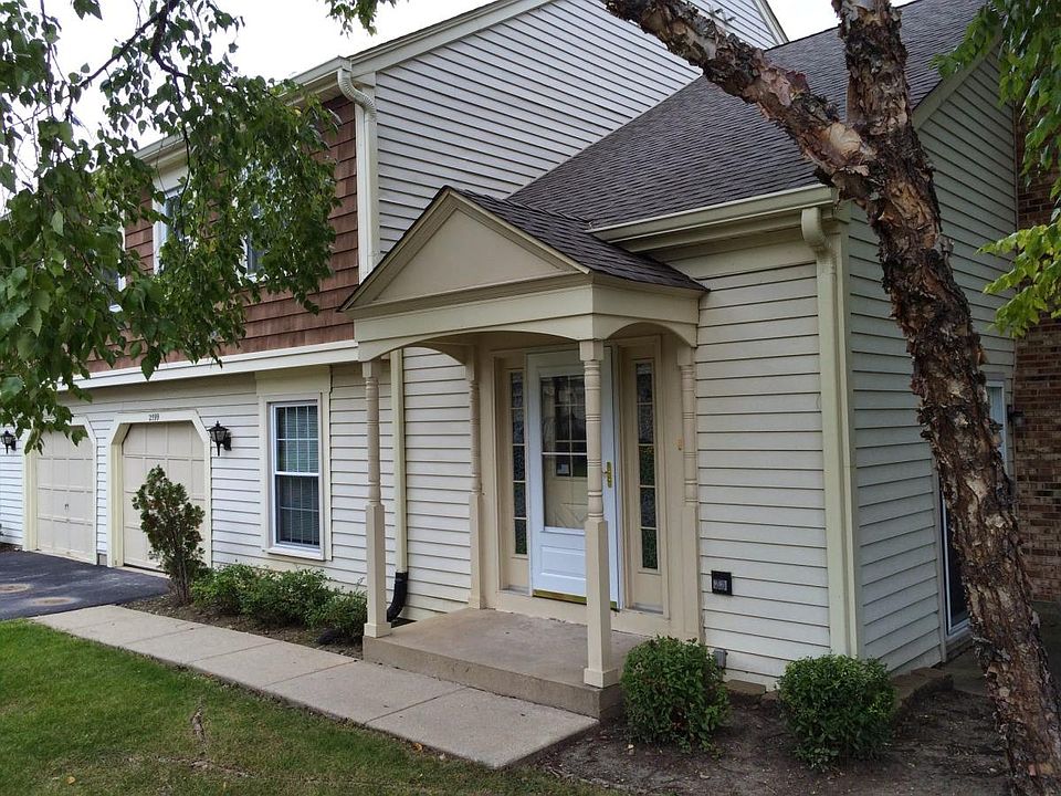 1st image of 2599 College Hill Cir