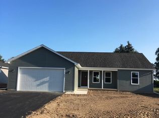 479 Lasalle Dr, Somonauk, IL 60552