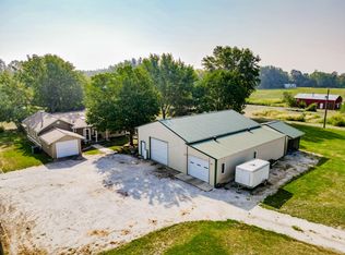 214 E Park St, Dadeville, MO 65635