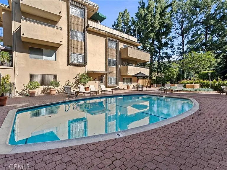 6752 Hillpark Dr #303 — Photo 20