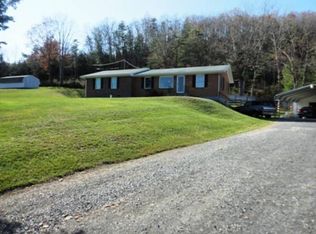 6016 Potts Creek Rd, Covington, VA 24426