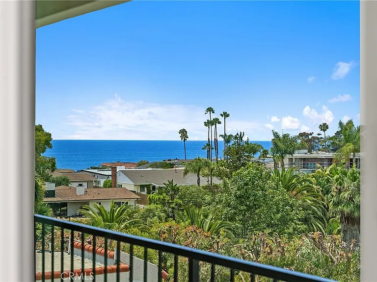 210 Avenida Montalvo #4 — Photo 23