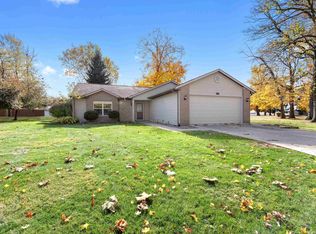 1905 Maple Ln, Garrett, IN 46738