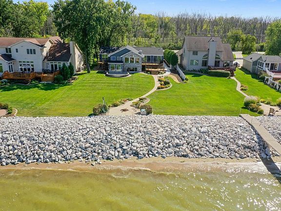 4th image of 2655 E Shore Dr