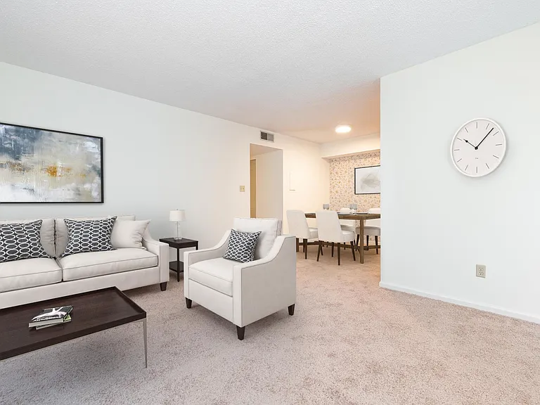 Cedar Hills Apartments and Towhomes — Photo 34