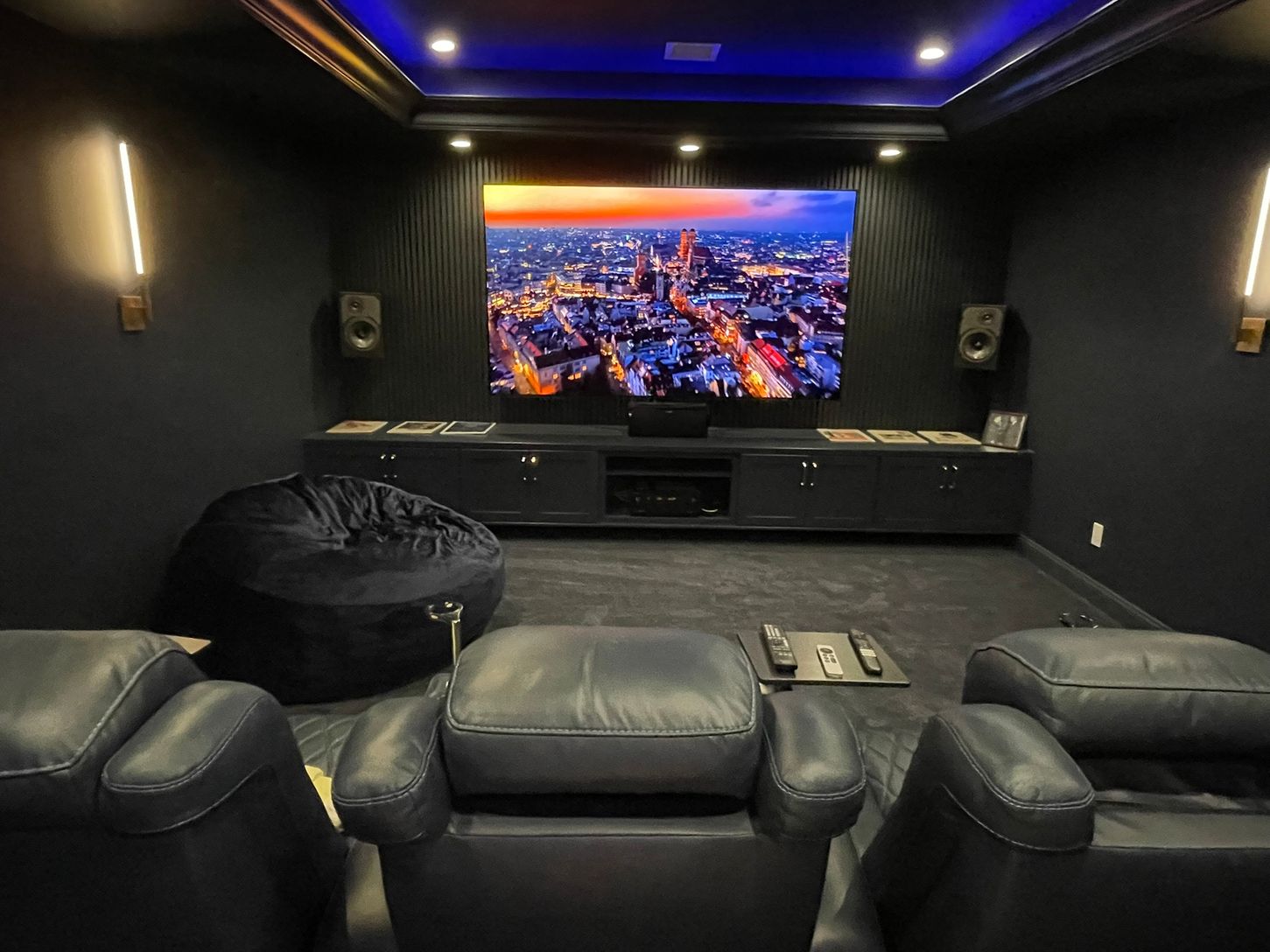  Media room