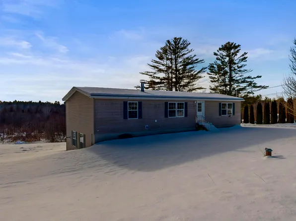 44 Lone Pine Drive, Sabattus, ME 04280