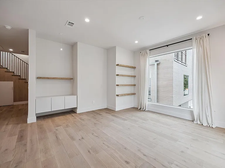 3512 Mount Vernon St — Photo 8