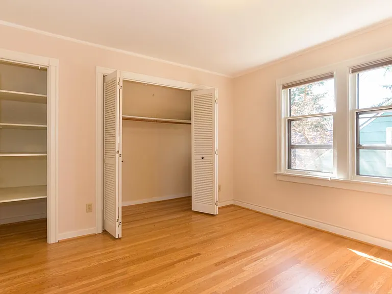 721 W Florentia Pl — Photo 2