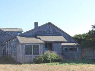 465 Lincoln Ave SW, Bandon, OR 97411