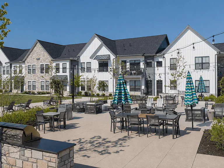 The Grove Apartments — Photo 18