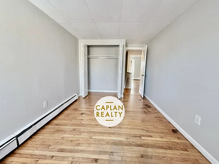 435 Orchard St #3C — Photo 8