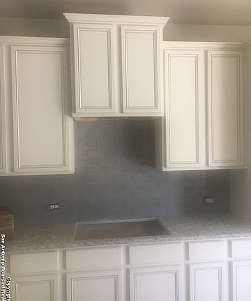 2nd image of 6122 Lowrie Block