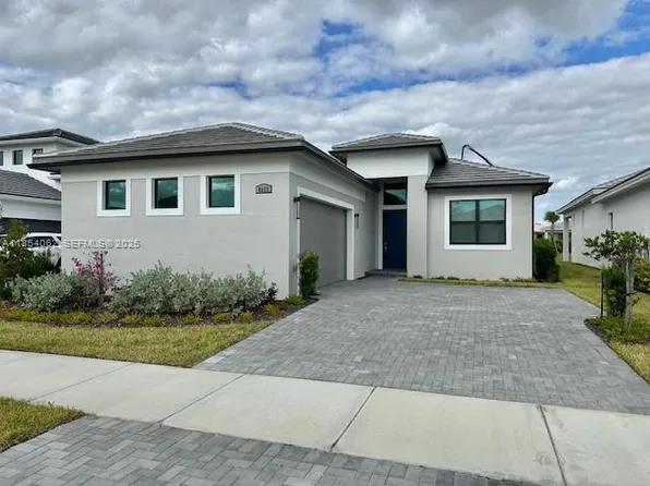 8623 SW Cantante Way, Port Saint Lucie, FL 34987