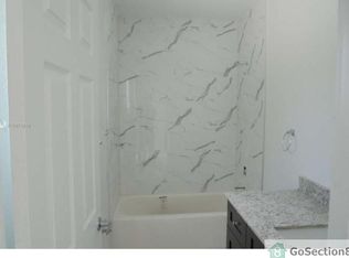 5733 SW 39th St, Hollywood, FL 33023