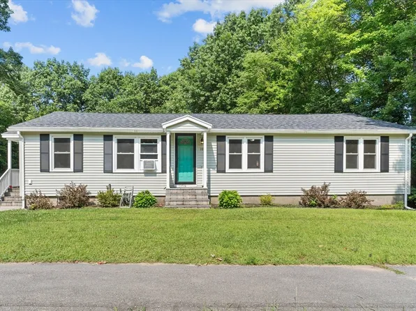 104 Reingold Ave, Fitchburg, MA 01420