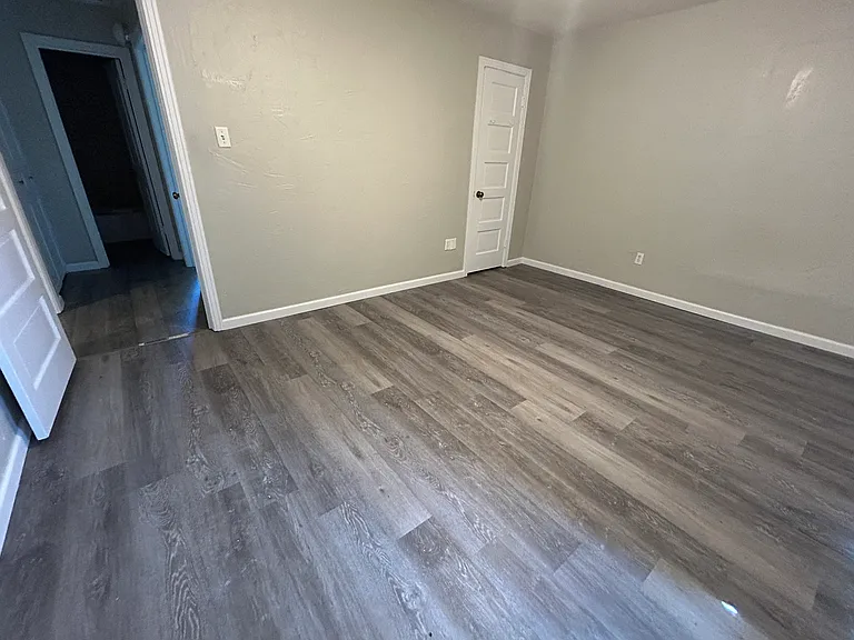 508 Lefors St — Photo 10