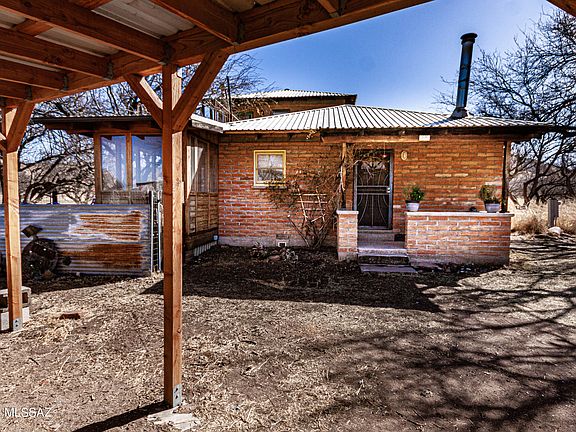 3rd image of 28 Red Rock Dr