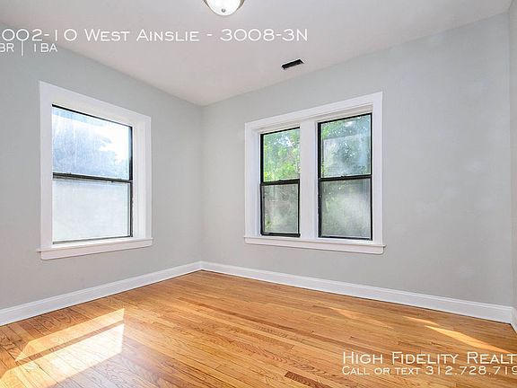 2nd image of 3002-10 W Ainslie St #3008-3N