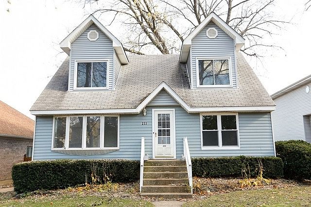 1st image of 233 S Lincoln St