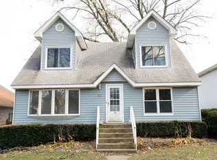 233 S Lincoln St, Westmont, IL