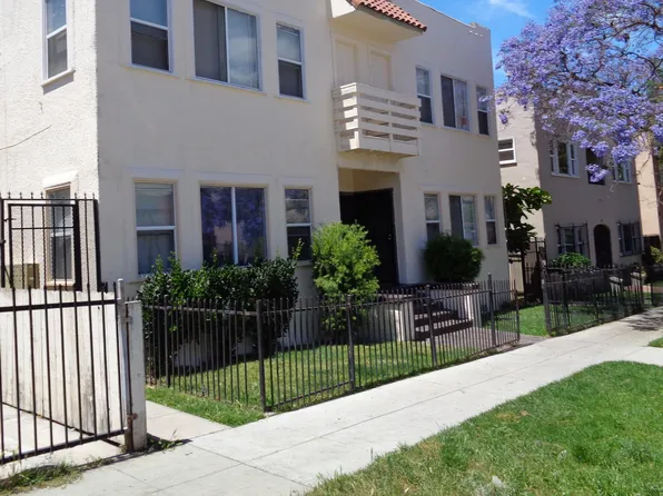 1449 Chestnut Ave, Long Beach, CA 90813