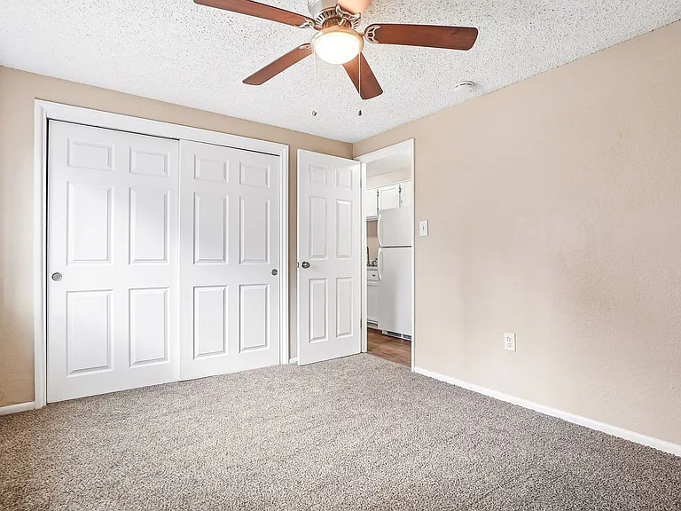 Knollwood and Tanglewood Apartments — Photo 50