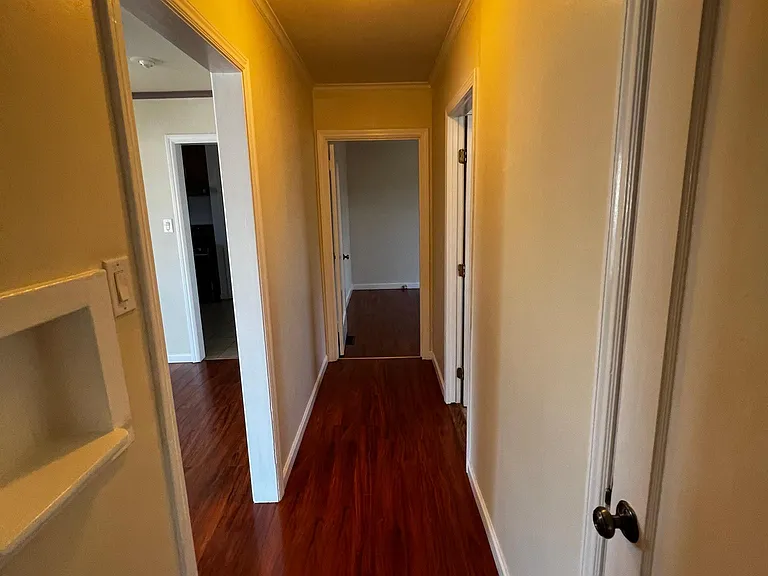600 2nd Ave — Photo 17
