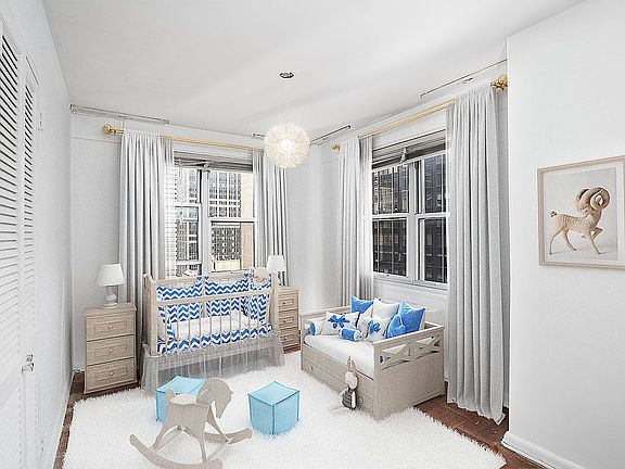 5th image of 77 W 55th St APT 16E