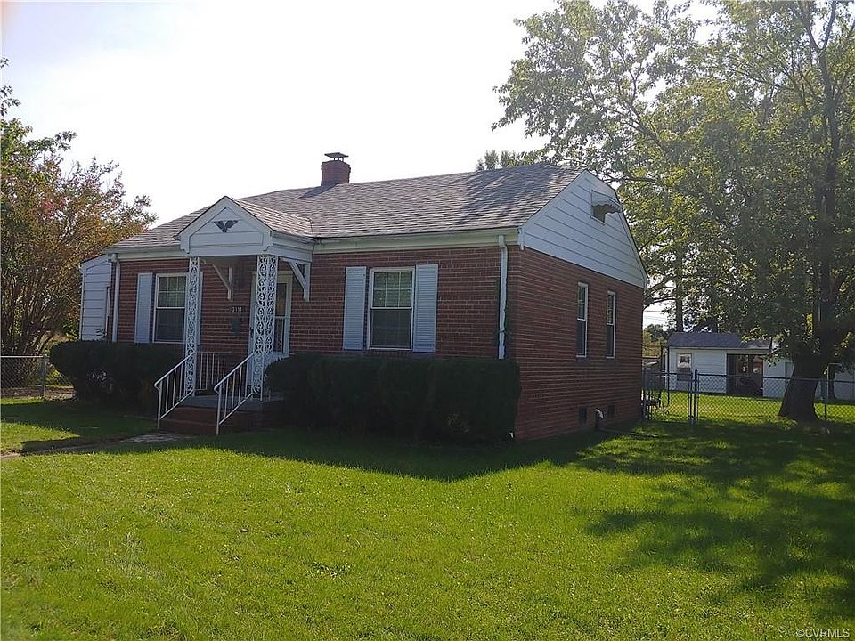 2nd image of 3111 Gay Ave
